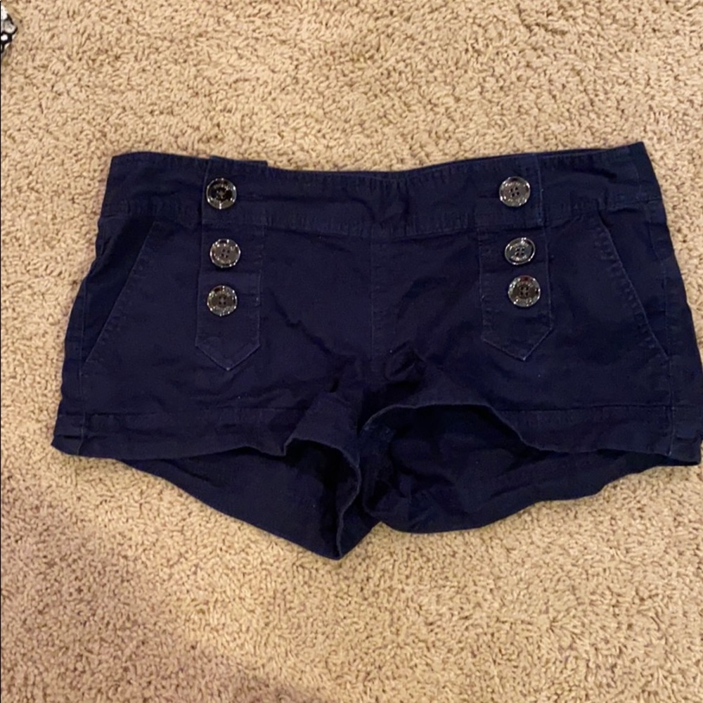 Express Shorts